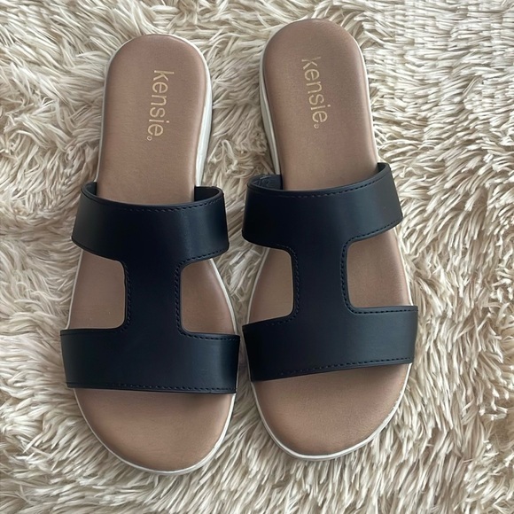 Kensie Women’s sandals - Picture 2 of 5